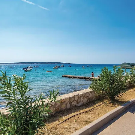 1 Bedroom Lovely In * Mandre