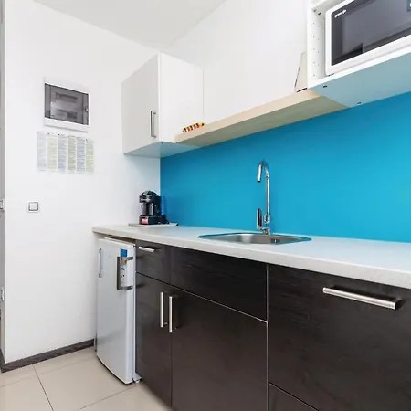 Apartment 1 Bedroom Lovely In *